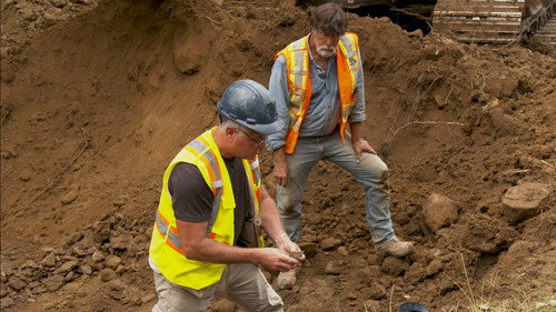 The Curse of Oak Island Season 10 Episode 18 - A Quadrilateral Move