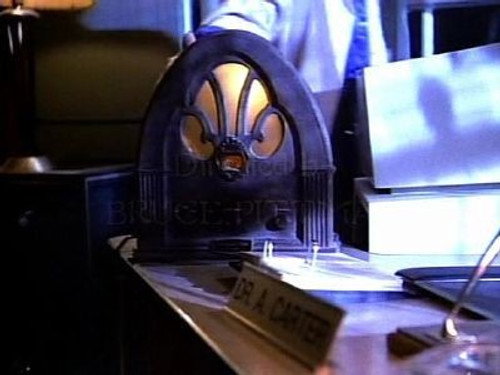 Friday the 13th: The Series Season 2 Episode 3 - And Now the News