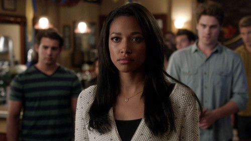 Twisted Season 1 Episode 11 - Out with the In-Crowd