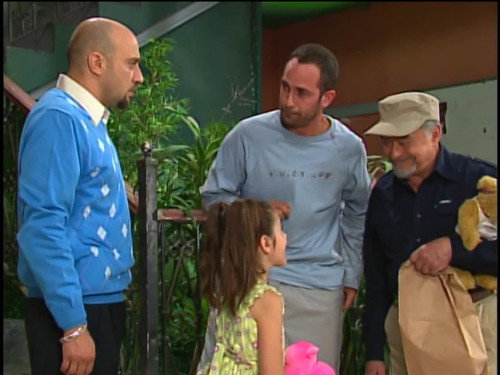 Vecinos Season 1 Episode 35 - ¿Quién es el padre?