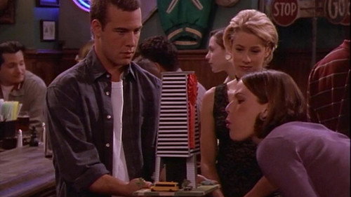 Two Guys and a Girl Season 2 Episode 1 - Two Guys, a Girl and Someone Better