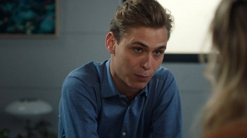 Episode 1207 still