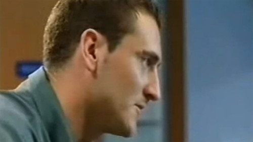 Casualty Season 16 Episode 10 - It's a Family Affair