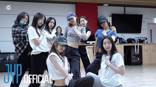 TWICE TV Season 25 Episode 4 - TWICE “ONE SPARK” Dance Practice Behind