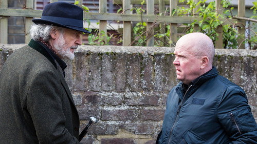 EastEnders Season 34 Episode 17 - 5646