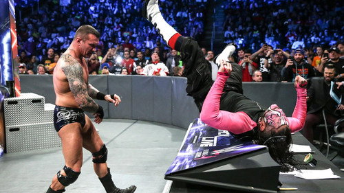 WWE Friday Night SmackDown Season 20 Episode 43 - October 23, 2018 (Newark, NJ)