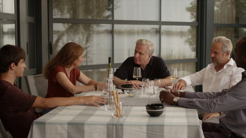 Episode 1545 still
