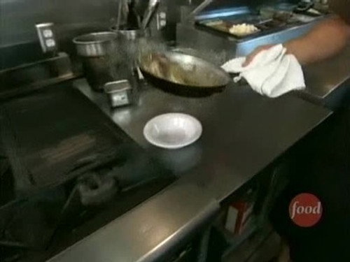 Diners, Drive-Ins and Dives Season 8 Episode 8 - Comfort Food Classics