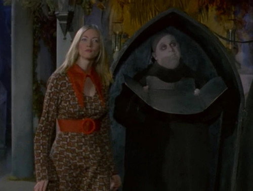 The New Addams Family Season 1 Episode 34 - Close Encounters of the Addams Kind