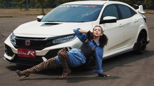 Indonesia's Next Top Model S1E2 — The Girl Who Is in Top Speed