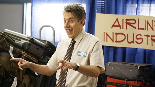 Speechless Season 1 Episode 19 - C-H-- CHEATER!
