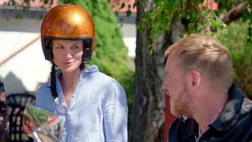 Side by Side Season 6 Episode 10 - Episode 10