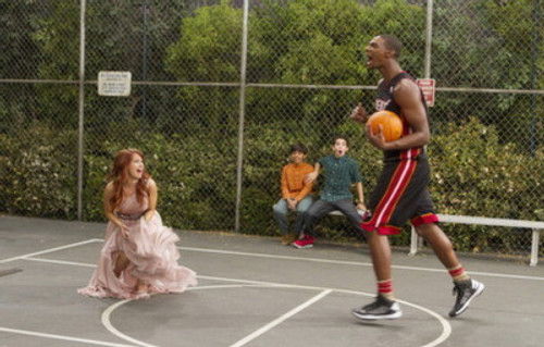 Jessie Season 2 Episode 8 - Say Yes to the Messy Dress