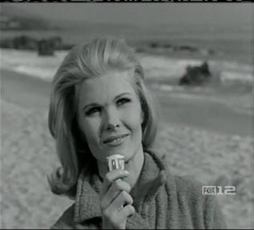Perry Mason Season 8 Episode 23 - The Case of the Murderous Mermaid