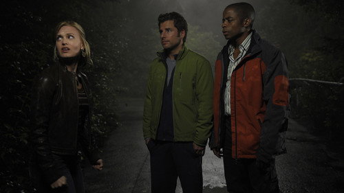 Psych Season 3 Episode 10 - Six Feet Under the Sea