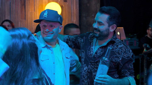 Par de ideotas Season 1 Episode 2 - Bar de ideotas