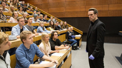 Professor T. Season 3 Episode 1 - The Perfect Murder