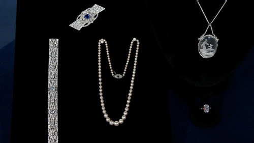 Antiques Roadshow Season 24 Episode 18 - Vintage Honolulu