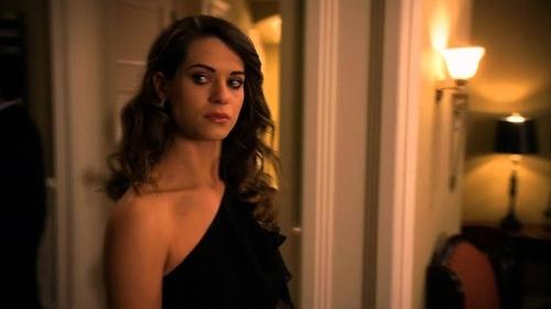 Nikita Season 1 Episode 19 - Girl's Best Friend