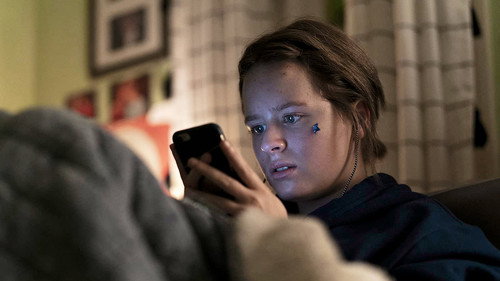 Modern Love Season 2 Episode 5 - Am I ...? Maybe This Quiz Will Tell Me