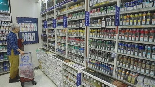 Art Supply Heaven in Tokyo still