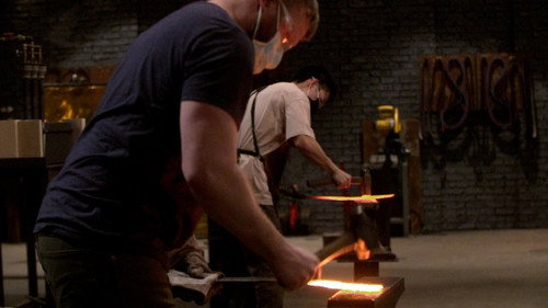Forged in Fire Season 9 Episode 14 - Gladiators of the Forge: The Battles Continue