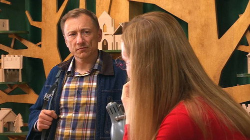 Episode 5198 still