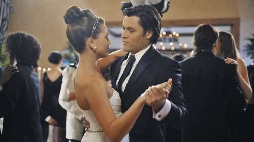 The Lying Game Season 1 Episode 14 - Black and White and Green All Over