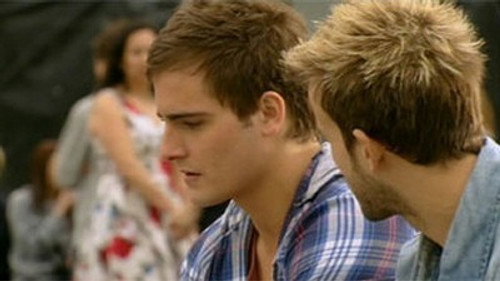 Episode 6307 still