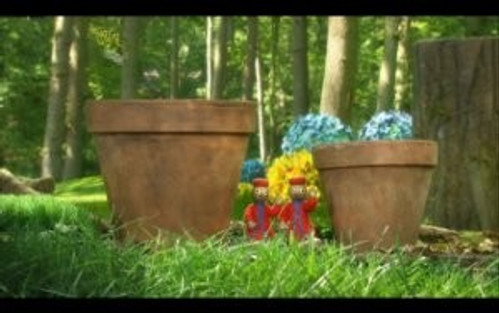 In the Night Garden Season 1 Episode 20 - Makka Pakka Under Igglepiggle's Blanket