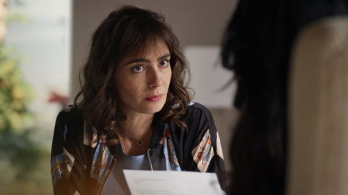 Episode 1047 still