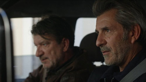 Episode 818 still