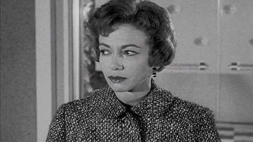 Peter Gunn Season 1 Episode 9 - Image of Sally