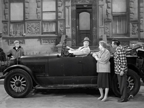 I Love Lucy Season 4 Episode 10 - Getting Ready