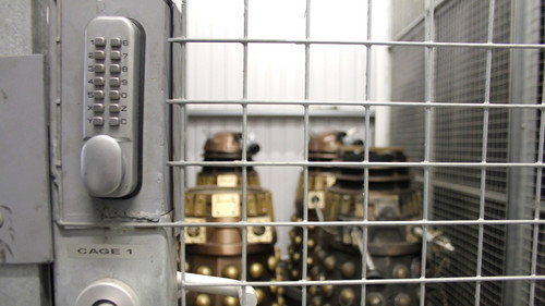 Doctor Who Extra Season 1 Episode 2 - Into the Dalek