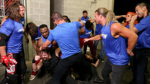 Raw Season 25 Episode 43 - October 23, 2017 (Green Bay, WI)