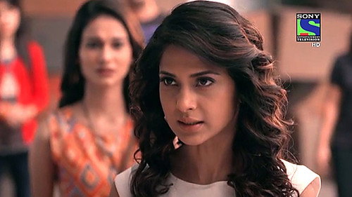 Beyhadh Season 1 Episode 3 - Maya Fires Arjun From His Job