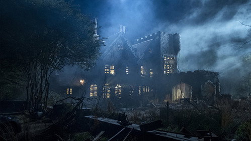 The Haunting of Hill House Season 1 Episode 1 - Steven Sees a Ghost