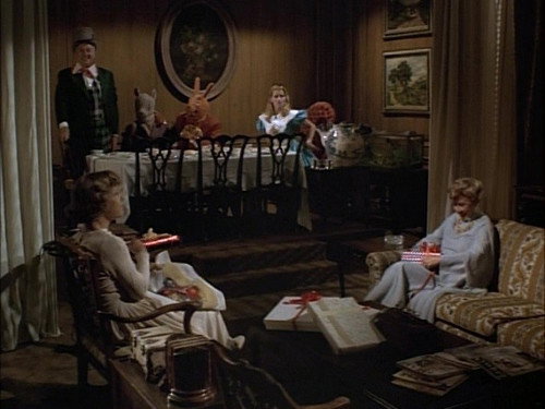 Ellery Queen Season 1 Episode 8 - The Adventure of the Mad Tea Party