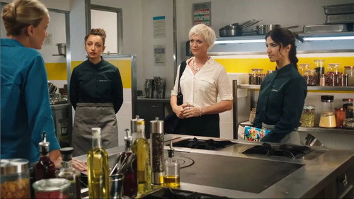 Episode 1243 still