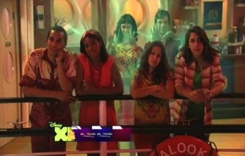 Pair of Kings Season 3 Episode 5 - Wet Hot Kinkowan Summer