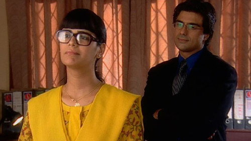 Purab's Mystery Girl still
