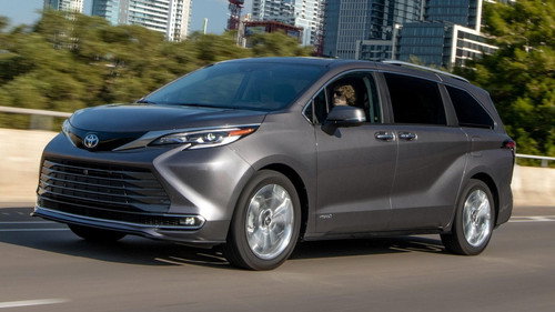 MotorWeek Season 40 Episode 21 - Toyota Sienna