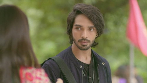 Nazar Season 1 Episode 19 - Piya Accompanies Ansh on the Trip