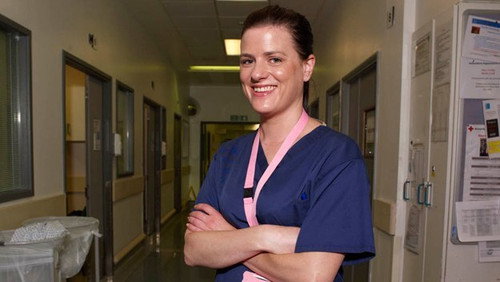 24 Hours in A&E Season 2 Episode 9 - Mum