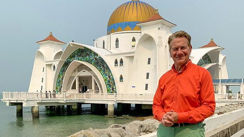 Great Asian Railway Journeys Season 1 Episode 18 - Melaka to Johor Bahru