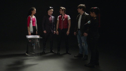 Find Me in Paris Season 2 Episode 25 - He Knows