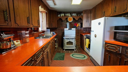Ugliest House in America Season 5 Episode 3 - Southwestern Ugly