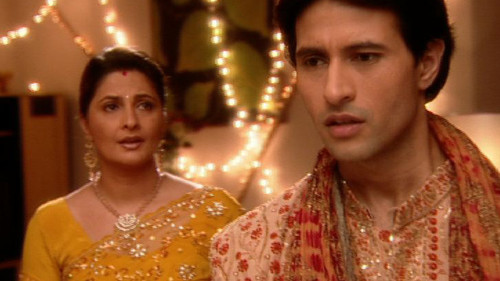 Jassi Catches Hold Of Fire still