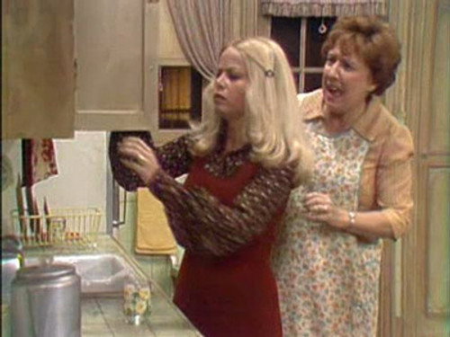 All in the Family Season 3 Episode 24 - The Battle of the Month